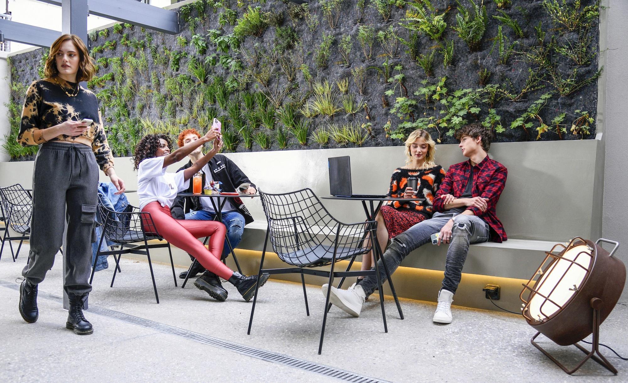 Onoma Hotel Thessaloniki Exterior foto Students at the University of Westminster